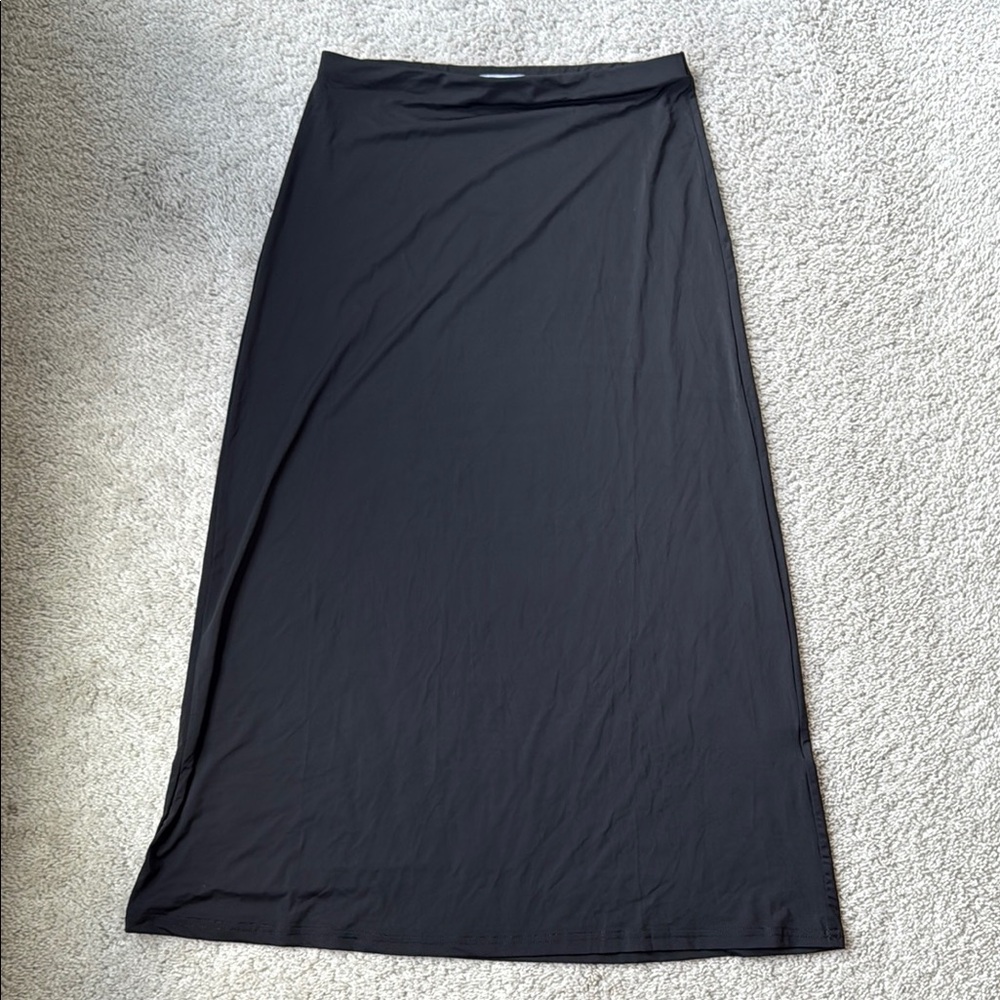 Petal + Pup Soft Stretchy Midi Skirt | Size Small | Black